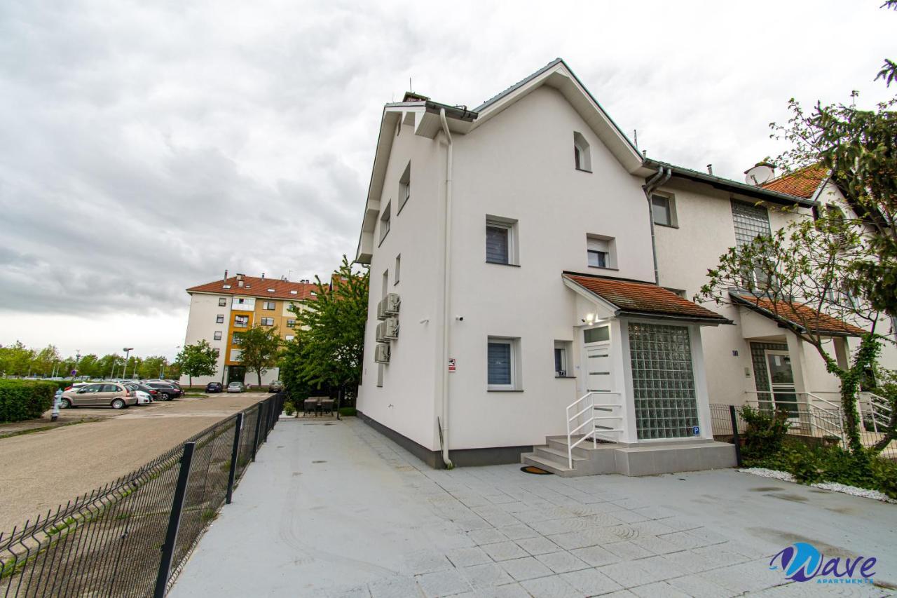 Modern Apartments Wave Near The Airport Velika Gorica Exterior foto
