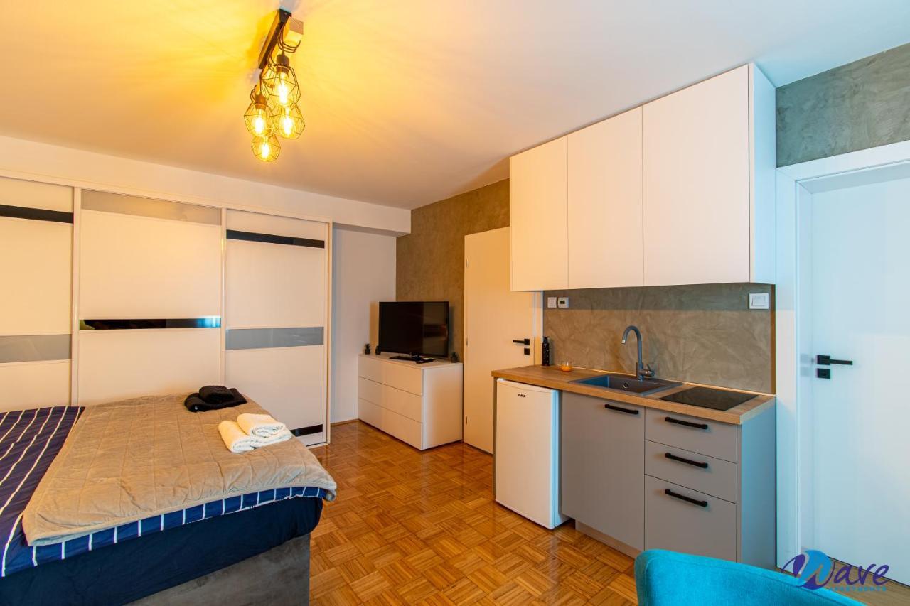 Modern Apartments Wave Near The Airport Velika Gorica Exterior foto